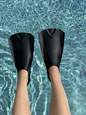 NWT - Black Swim Fins